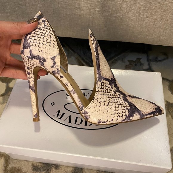 Steve Madden Divided Snake Print Pumps Size 8.5 - Picture 3 of 7